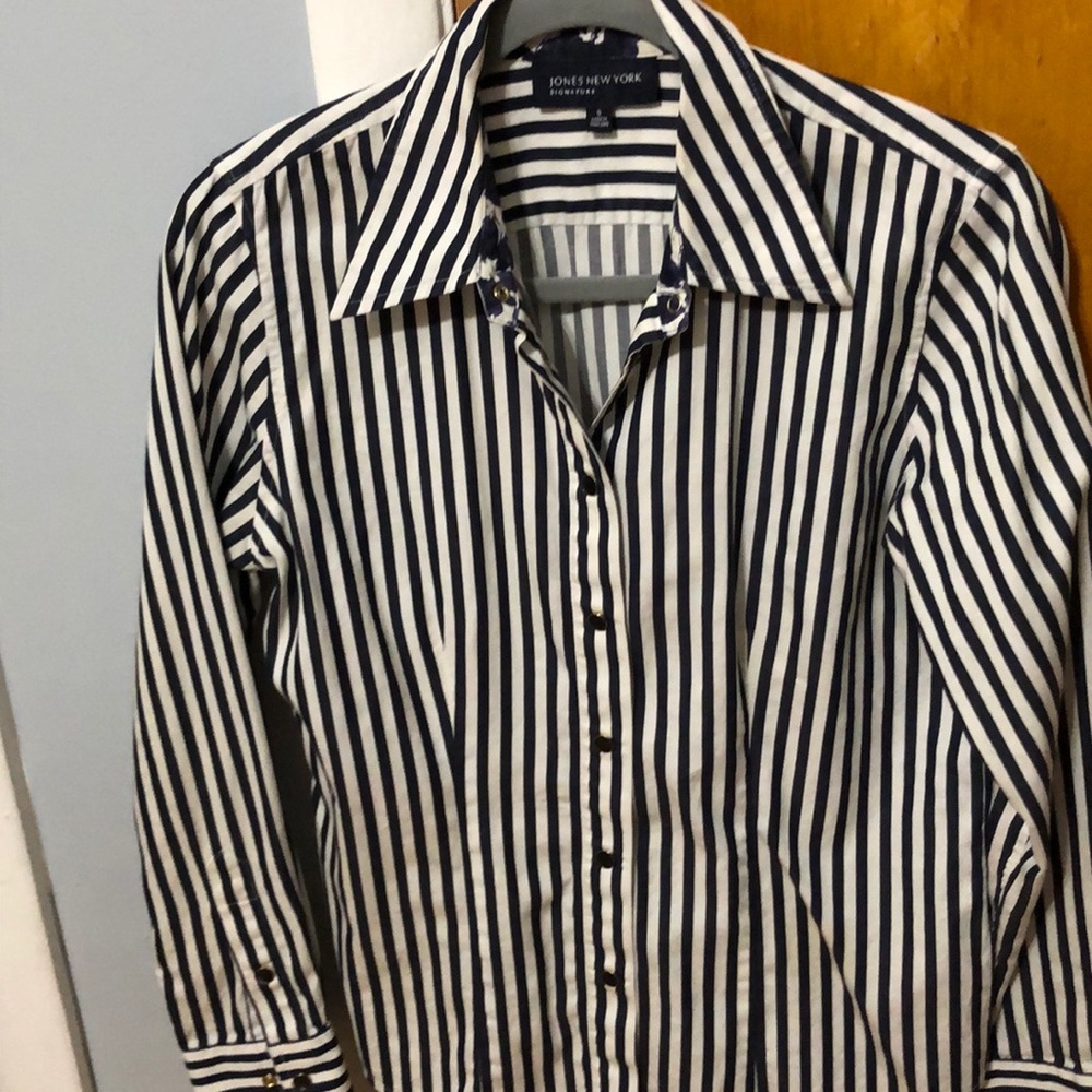 Women’s button down blouse